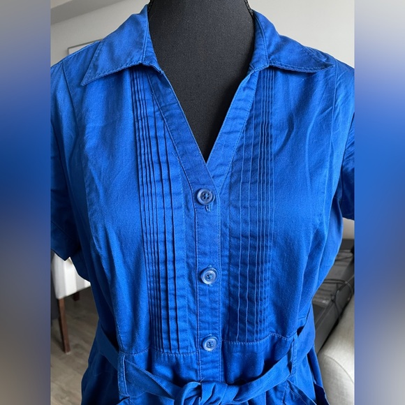 Reitmans front buttons blue dress, size 12 - Picture 7 of 7